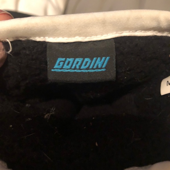 Mittens - Picture 3 of 3